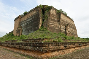 Incomplete Prints: The Mingun temple, along the Irrawaddy river