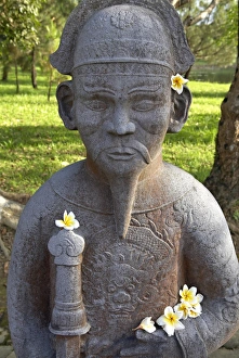 Images Dated 15th May 2008: Minh Mang tomb, Hue, Vietnam, Indochina, Southeast Asia, Asia