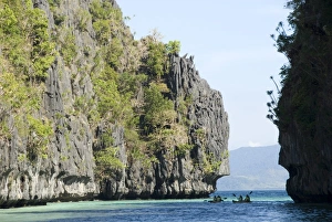 Kayakers Prints: Miniloc Island Big Lagoon, Bacuit Bay, Palawan, Philippines, Southeast Asia, Asia