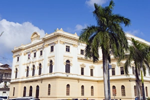 Images Dated 25th December 2010: Ministry of Government and Justice building, historical old town, UNESCO World Heritage Site