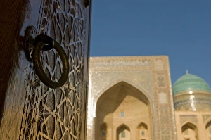 Images Dated 9th August 2009: Mir-i-Arab Medressa, UNESCO World Heritage Site, Bukhara, Uzbekistan, Central Asia