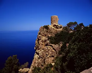 Mirador de Ses Animas and Serra de Tramuntana on northwest coast