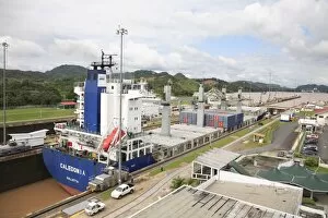 Images Dated 3rd December 2008: Miraflores Locks, Panama Canal, Panama, Central America