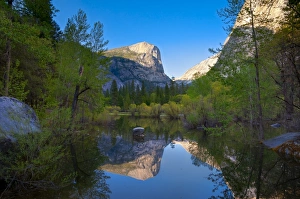 Images Dated 11th May 2009: Mirror Lake, Yosemite National Park, UNESCO World Heritage Site, California