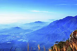 Jiujiang Prints: Mist covered landscape from Wulao Feng (Five-Old-Man Peak) at Lushan (Mount Lu)