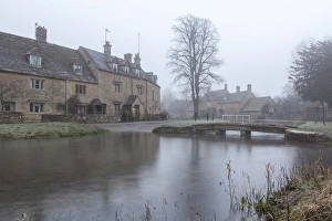 Stereotypically British Prints: A misty and frosty winters morning