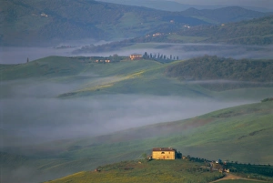 Siena Prints: Misty landscape around Pienza
