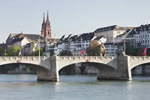 Images Dated 9th April 2011: Mittlere Rheinbrucke Bridge and Cathedral, Grossbasel, Basel, Canton Basel Stadt, Switzerland