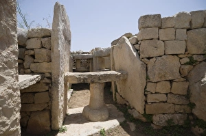 Images Dated 10th June 2008: Mnajdra, a Megalithic temple constructed at the end of the third millennium BC