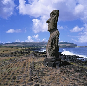 Moai statue, Ahu Akapu, Easter Island (Rapa Nui), UNESCO World Heritage Site