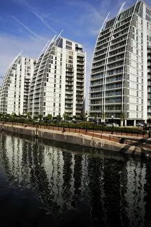 Images Dated 8th June 2008: Modern apartment buildings, Huron Basin, Salford Quays, Greater Manchester