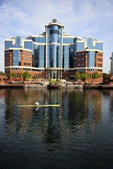 Images Dated 8th June 2008: Modern office building, Erie Basin, Salford Quays, Greater Manchester, England