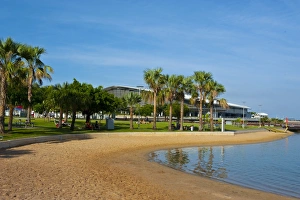 Images Dated 27th September 2008: The modern pier of Darwin, Northern Territory, Australia, Pacific
