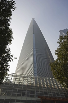 Images Dated 5th January 2008: Modern skyscrapers and mainland Chinas highest building, the International Finance Center in