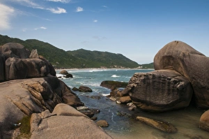 Boulders Prints: Mole beach in Ilha Catarina (Santa Catarina Island)