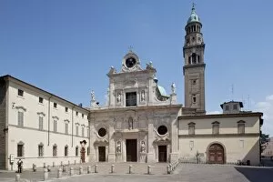 Images Dated 15th August 2011: Monastery, Piazza S. Giovanni, Parma, Emilia Romagna, Italy, Europe