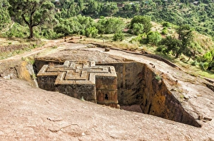 Stereotypically African Prints: Monolithic rock-cut Church of Bete Giyorgis (St)