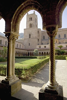 Images Dated 13th August 2005: Monreale, Sicily, Italy, Europe