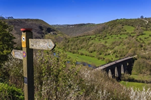 Guidance Prints: Monsal Head viaduct and footpath sign in spring