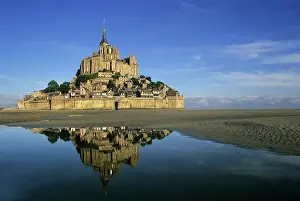 Amazing Prints: Mont-Saint-Michel bay and Abbey