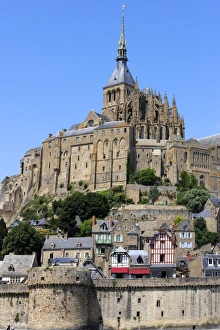 Images Dated 7th July 2009: Mont Saint-Michel, UNESCO World Heritage Site, Normandy, France, Europe