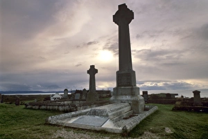 Monument to Flora MacDonald the young heroine who helped