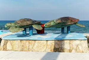 Monumento a la Tortuga, turtle sculpture artwork, Isla Mujeres, Caribbean Coast, Cancun, Quintana Roo, Mexico, North America