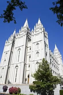 Images Dated 11th July 2010: Mormon Temple in Temple Square, Salt Lake City, Utah, United States of America