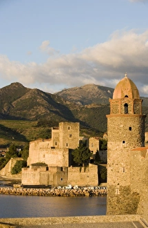 Images Dated 31st July 2007: Morning light, Eglise Notre-Dame-des-Anges, Collioure, Pyrenees-Orientales