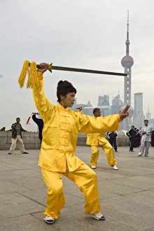 Images Dated 21st November 2008: Morning Tai chi, Shanghai, China, Asia