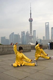 Images Dated 21st November 2008: Morning Tai chi, Shanghai, China, Asia