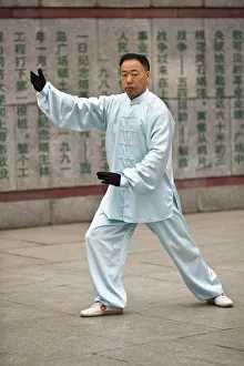 Images Dated 21st November 2008: Morning Tai chi, Shanghai, China, Asia