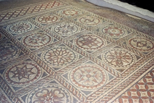 Floors Prints: Mosaic from remains of Roman villa, St. Albans, Hertfordshire, England