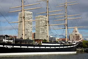 Images Dated 30th September 2008: Moshulu Sailing Ship, Penns Landing, Waterfront District, Philadelphia