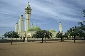 Images Dated 27th November 2007: Mosque at Touba, Senegal, West Africa, AFrica