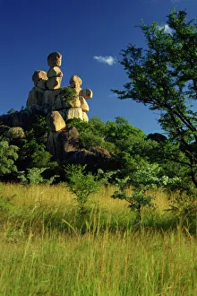Zimbabwe Prints: Mother and Child rock, Matopos, Zimbabwe, Africa