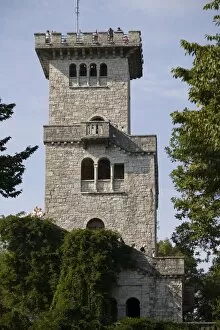 Images Dated 4th October 2009: Mount Akhun tower, Sochi, Caucasus, Russia, Europe