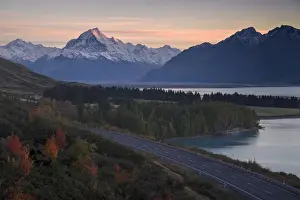 The Pacific Prints: Mount Cook on an autumn morning, UNESCO World Heritage Site, Southern Alps, South Island