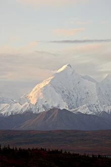 Images Dated 28th August 2009: Mount Foraker in the fall, Denali National Park and Preserve, Alaska, United States of America