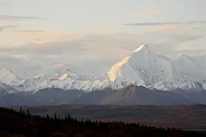 Images Dated 28th August 2009: Mount Foraker in the fall, Denali National Park and Preserve, Alaska, United States of America