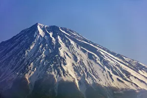 Japanese Culture Gallery: Mount Fuji, 3776m, UNESCO World Heritage Site, Yamanashi Prefecture, Honshu, Japan, Asia
