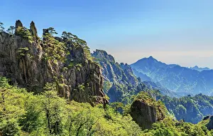 Anhui Prints: Mount Huangshan offers views of rocky peaks and green trees in Anhui Province