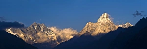 Mount Lhotse, 8501 metres and Mount Ama Dablam, 6856 metres, , Khumbu (Everest) Region, Nepal, Himalayas, Asia