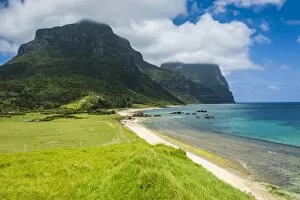 Images Dated 19th November 2008: Mount Lidgbird and Mount Gower, Lord Howe Island, UNESCO World Heritage Site, Australia