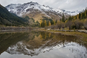 Images Dated 21st October 2009: Mount Siguniang, an area of outstanding natural beauty in Sichuan Province, China, Asia