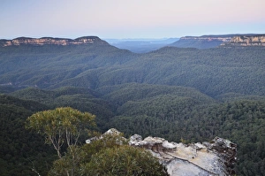 Mount Solitary and Jamison Valley, Blue Mountains, Blue Mountains National Park