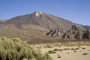 Images Dated 22nd March 2009: Mount Teide from Llano de Ucanca, Tenerife, Canary Islands, Spain, Europe