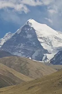 Mountain Karla Marxa, 6723m, Shokh Dara Valley, Tajikistan, Central Asia, Asia