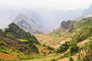 Mountainous Prints: Mountain landscape features terraced fields in Ha Giang province