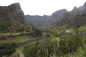Images Dated 22nd February 2009: Mountain landscape with terraces and little houses, San Antao, Cape Verde Islands, Africa